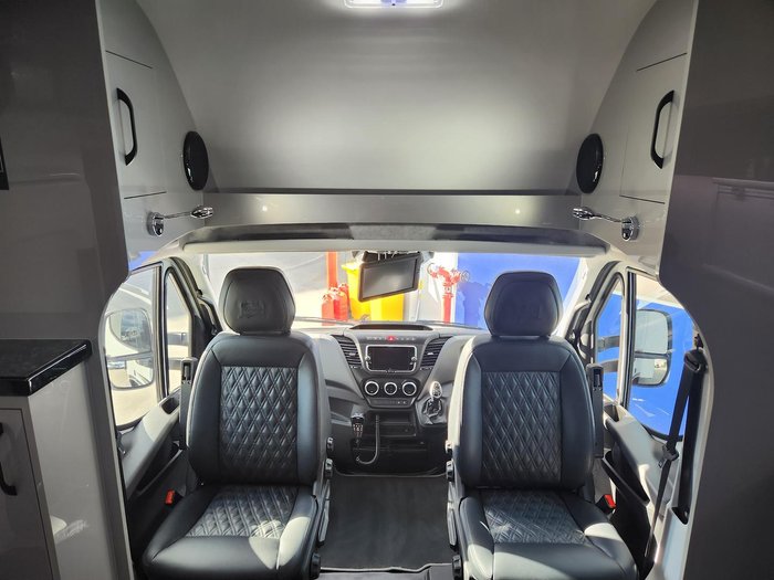 0 Paradise MotorHomes LIBERATION PLATINUM (PRICE REDUCED FOR IMMEDIATE DELIVERY)