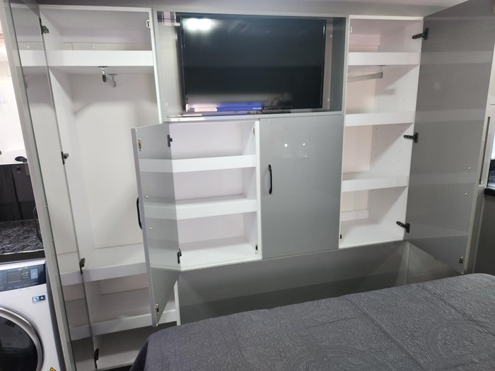 0 Paradise MotorHomes LIBERATION PLATINUM (PRICE REDUCED FOR IMMEDIATE DELIVERY)