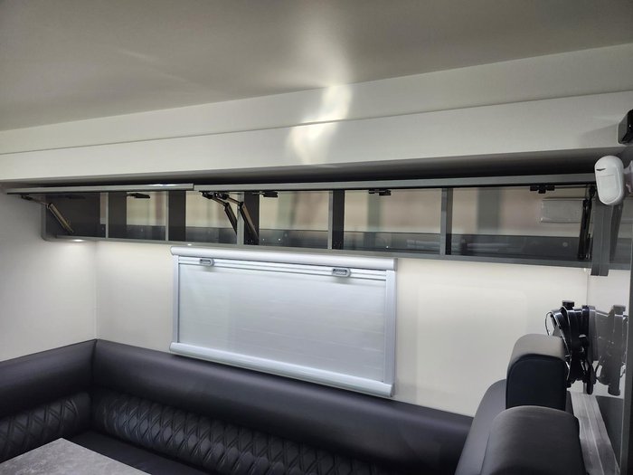 0 Paradise MotorHomes LIBERATION PLATINUM (PRICE REDUCED FOR IMMEDIATE DELIVERY)