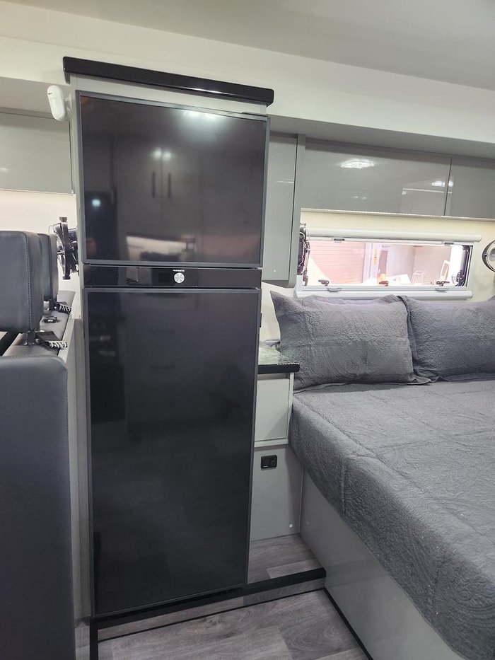 0 Paradise MotorHomes LIBERATION PLATINUM (PRICE REDUCED FOR IMMEDIATE DELIVERY)