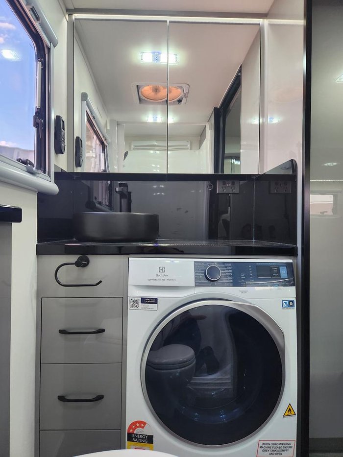 2025 Paradise MotorHomes LIBERATION PLATINUM (AVAILABLE NOW FOR IMMEDIATE DELIVERY)