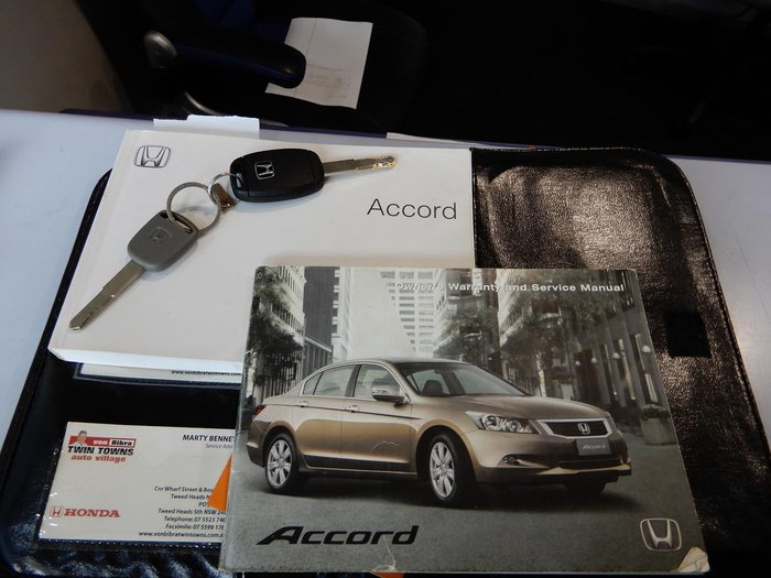 2008 Honda Accord VTi 8th Gen Gold