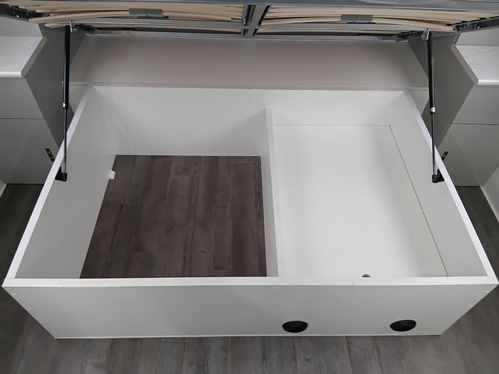 2023 Red Centre Kimberley Plus 208 Rear Door