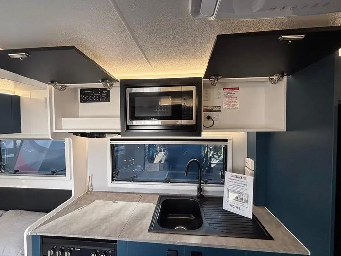 2025 New Age Caravans New Age Manta Ray Mr15e Adventurer My25