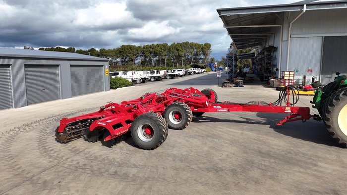 2023 Tatu Speed Disc 72 Plate 9m with Cage Roller USED RED