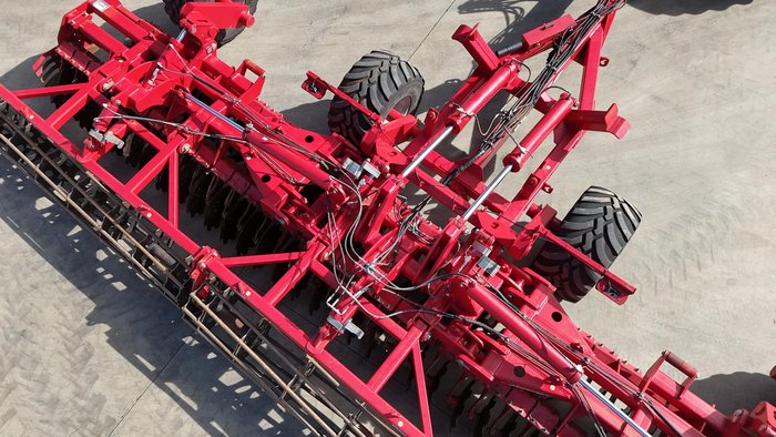 2023 Tatu Speed Disc 72 Plate 9m with Cage Roller USED RED