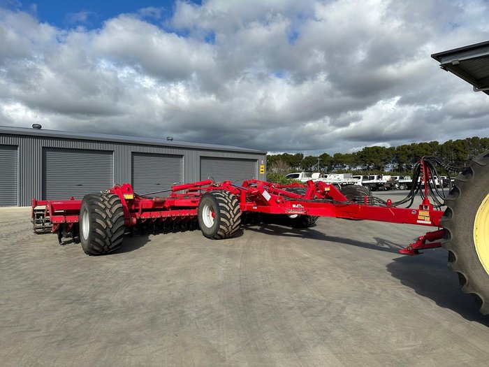 2023 Tatu Speed Disc 72 Plate 9m with Cage Roller USED RED