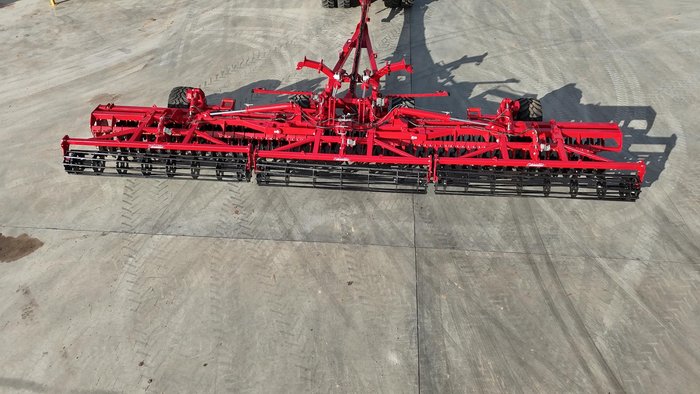 2023 Tatu Speed Disc 72 Plate 9m with Cage Roller USED RED