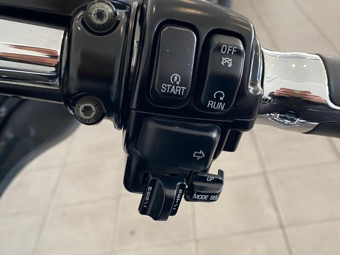 2011 Harley-Davidson Ultra Classic Electra Glide 1690 (FLHTCU) Touring Black