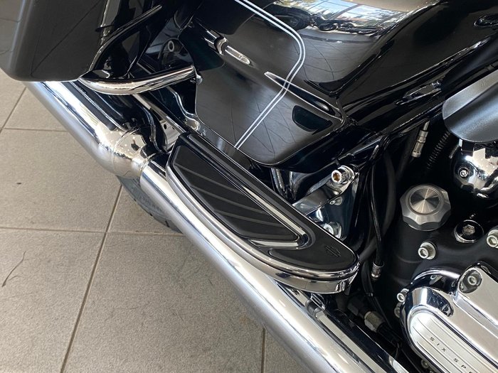 2011 Harley-Davidson Ultra Classic Electra Glide 1690 (FLHTCU) Touring Black