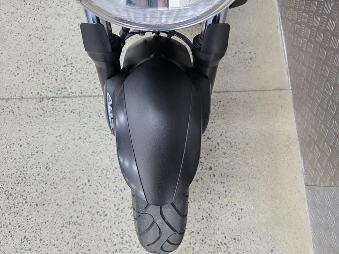 2025 Suzuki SV650 LAMS BLUE