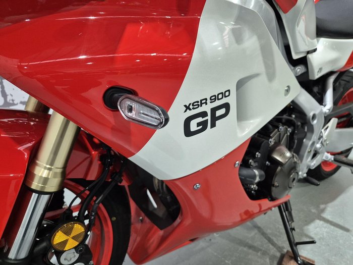 2024 Yamaha XSR900 GP XSR White