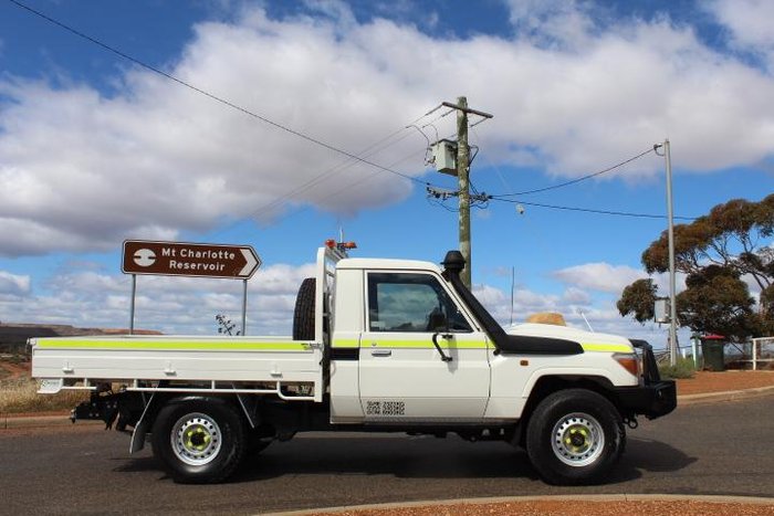 2021 Toyota Landcruiser Workmate