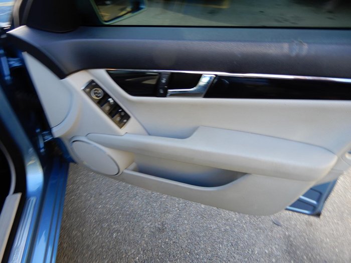 2010 Mercedes-Benz C-Class C200 CGI Classic W204 MY10 Blue