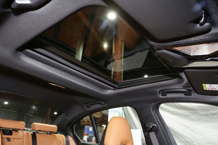 2024 BMW 3 Series 330i M Sport