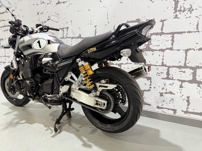 2016 Yamaha XJR1300 XJR Silver