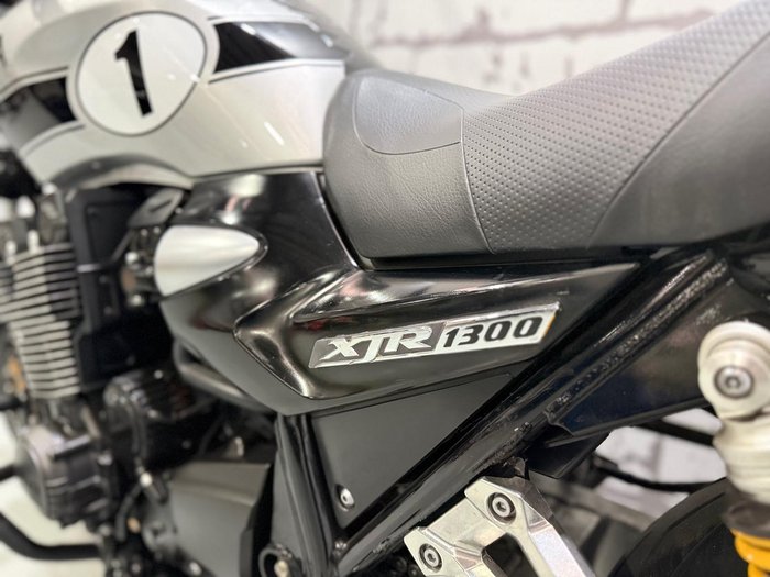2016 Yamaha XJR1300 XJR Silver