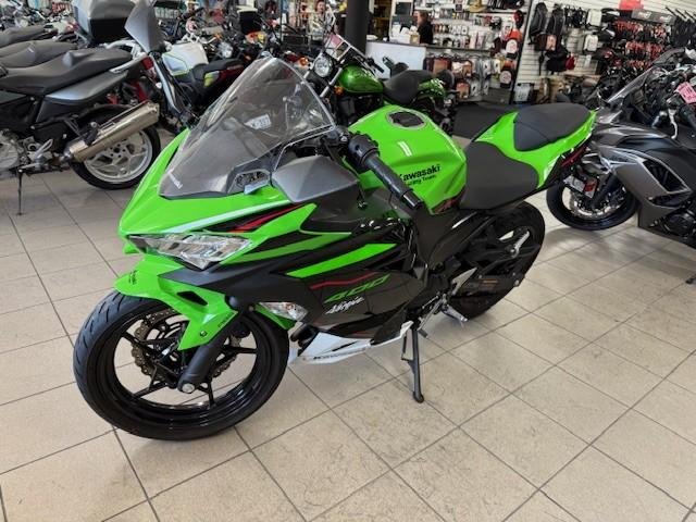 2022 Kawasaki Ninja 400 Special Edition (EX400G) Ninja Green