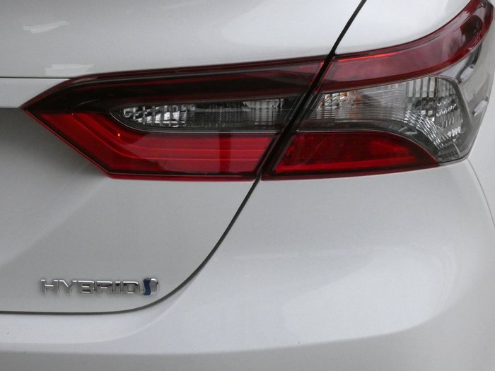2021 Toyota Camry Ascent (Hybrid)