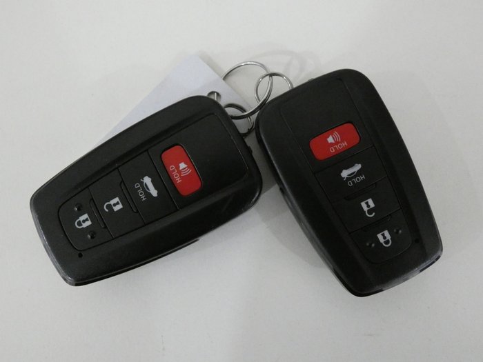 2021 Toyota Camry Ascent (Hybrid)