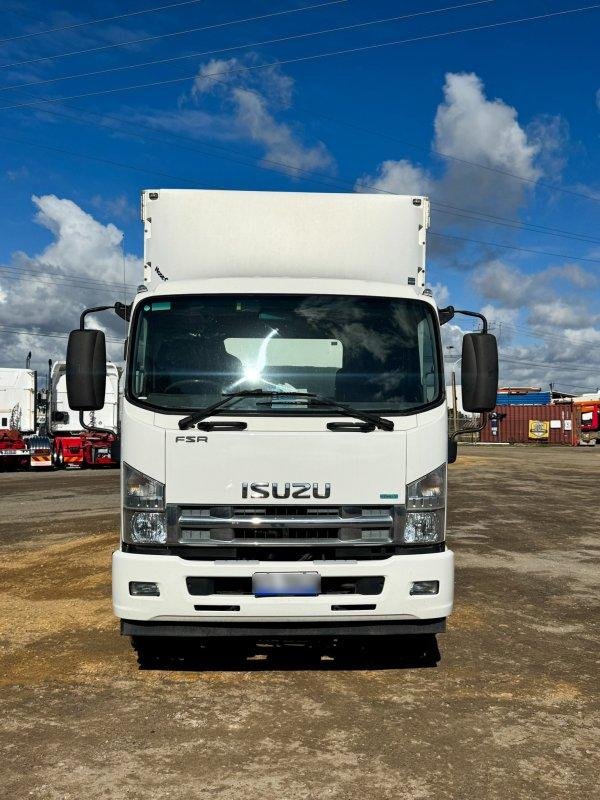 2013 Isuzu Fsr 850 Curtain Side Truck