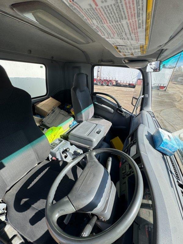 2013 Isuzu Fsr 850 Curtain Side Truck