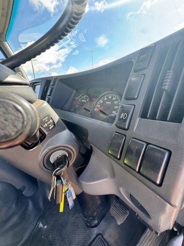 2013 Isuzu Fsr 850 Curtain Side Truck