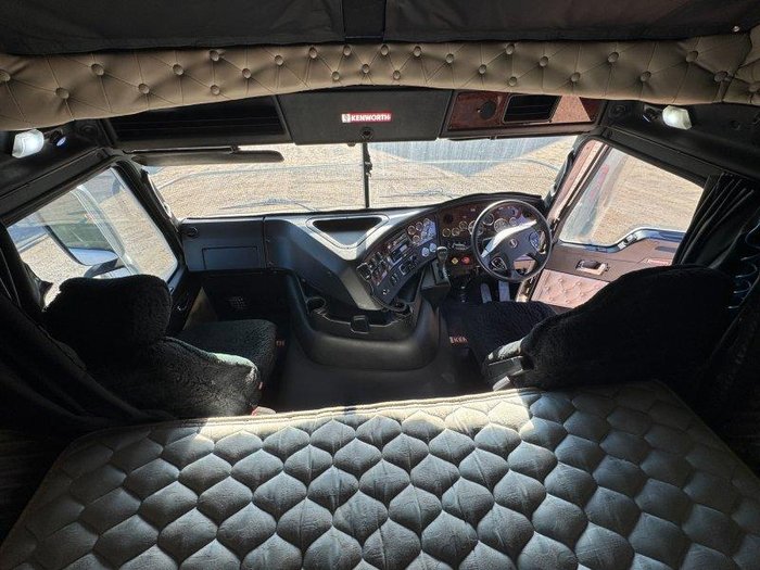 2018 Kenworth K200 Big Cab Prime Mover