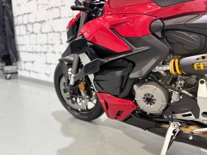 2023 Ducati Streetfighter V2 Streetfighter Red