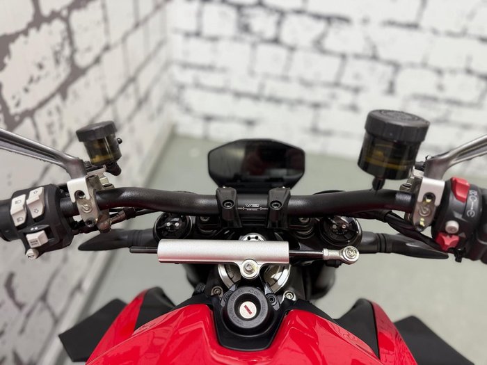 2023 Ducati Streetfighter V2 Streetfighter Red