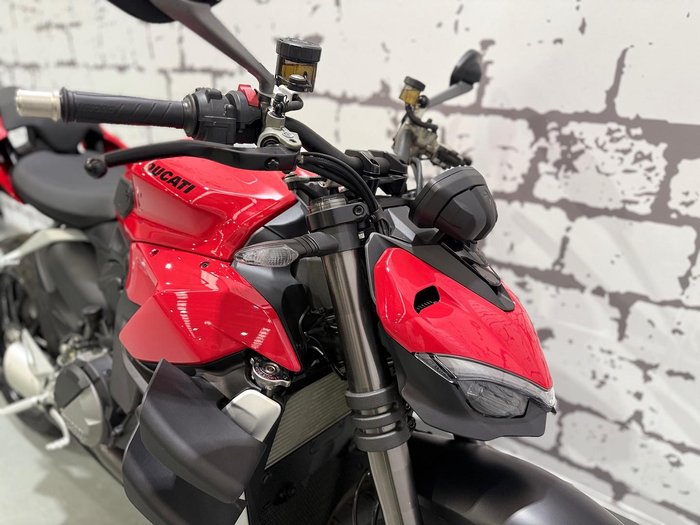 2023 Ducati Streetfighter V2 Streetfighter Red