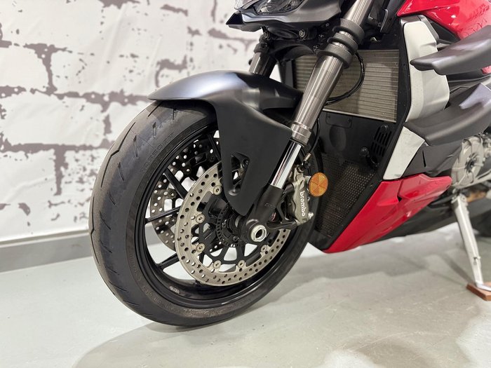2023 Ducati Streetfighter V2 Streetfighter Red