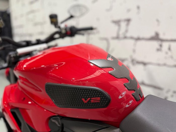 2023 Ducati Streetfighter V2 Streetfighter Red
