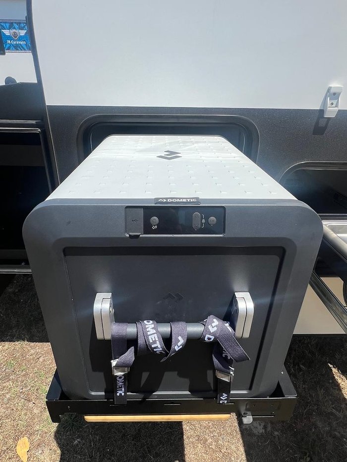 2025 JB Caravans Gator Hybrid 16' Full Off Road