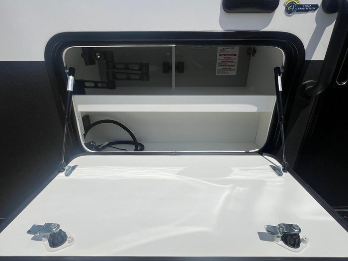 2025 JB Caravans Gator Hybrid 16' Full Off Road