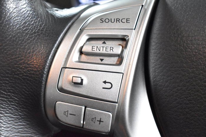 2020 Nissan Navara ST