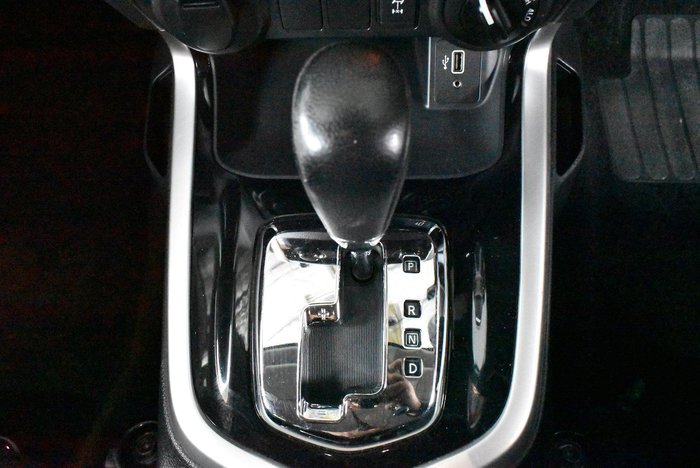 2020 Nissan Navara ST