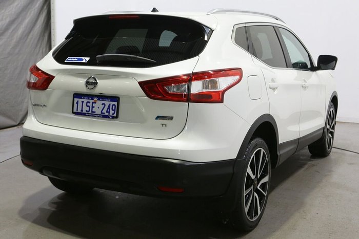 2015 Nissan QASHQAI Ti