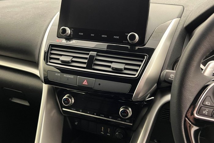 2022 Mitsubishi Eclipse Cross PHEV Exceed