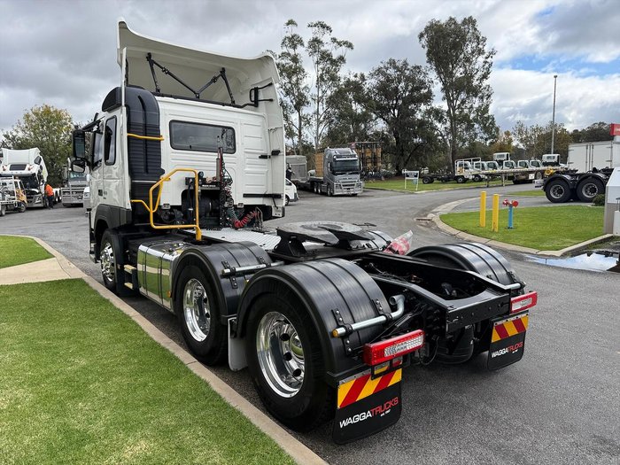 2021 Volvo Fm460