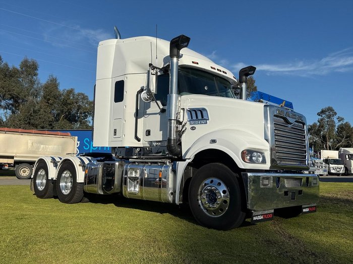 2021 Mack Trident