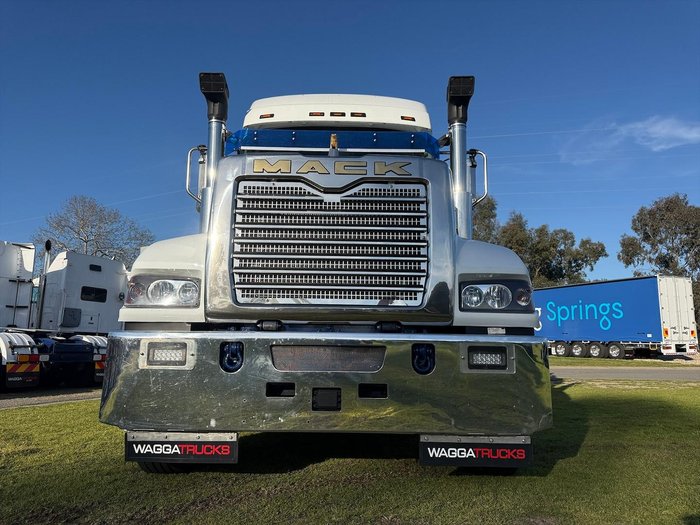 2021 Mack Trident
