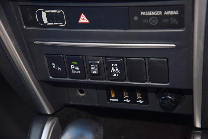 2020 Mitsubishi Triton GLS MR MY21 4X4 Dual Range White