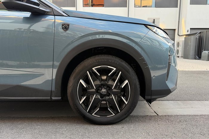 2024 Peugeot 3008 GT Premium Hybrid