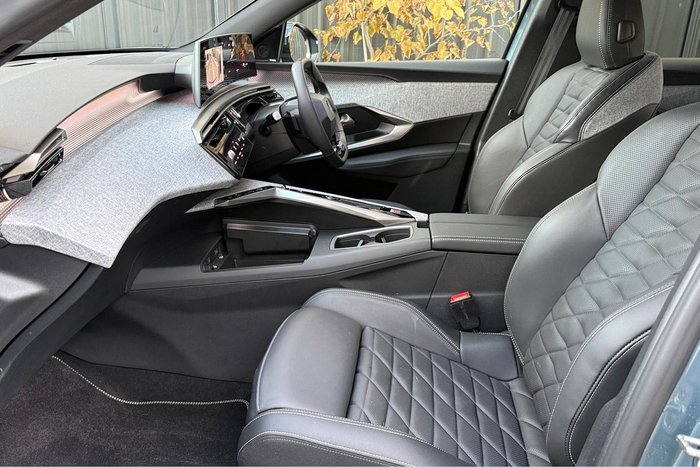 2024 Peugeot 3008 GT Premium Hybrid