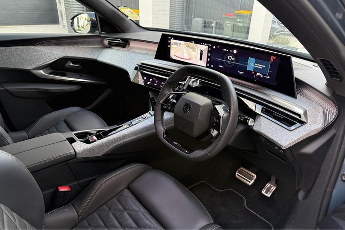 2024 Peugeot 3008 GT Premium Hybrid