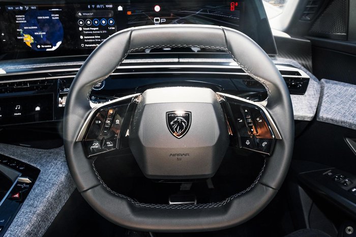 2025 Peugeot 3008 Allure Hybrid