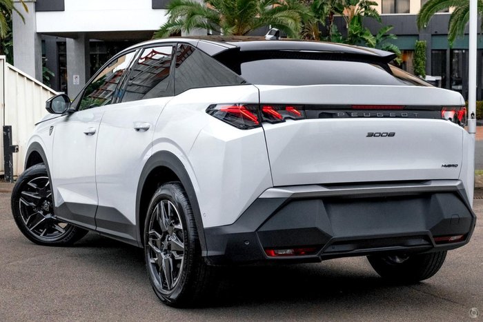2025 Peugeot 3008 GT Premium Hybrid