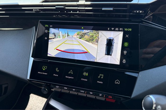 2025 Peugeot 308 GT Hybrid