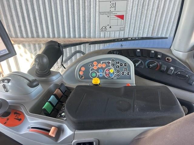 2016 New Holland T8.435 Smart Trax BLUE